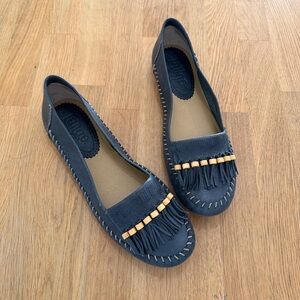 Latigo 10 Blue Leather Gili Slip On Flats